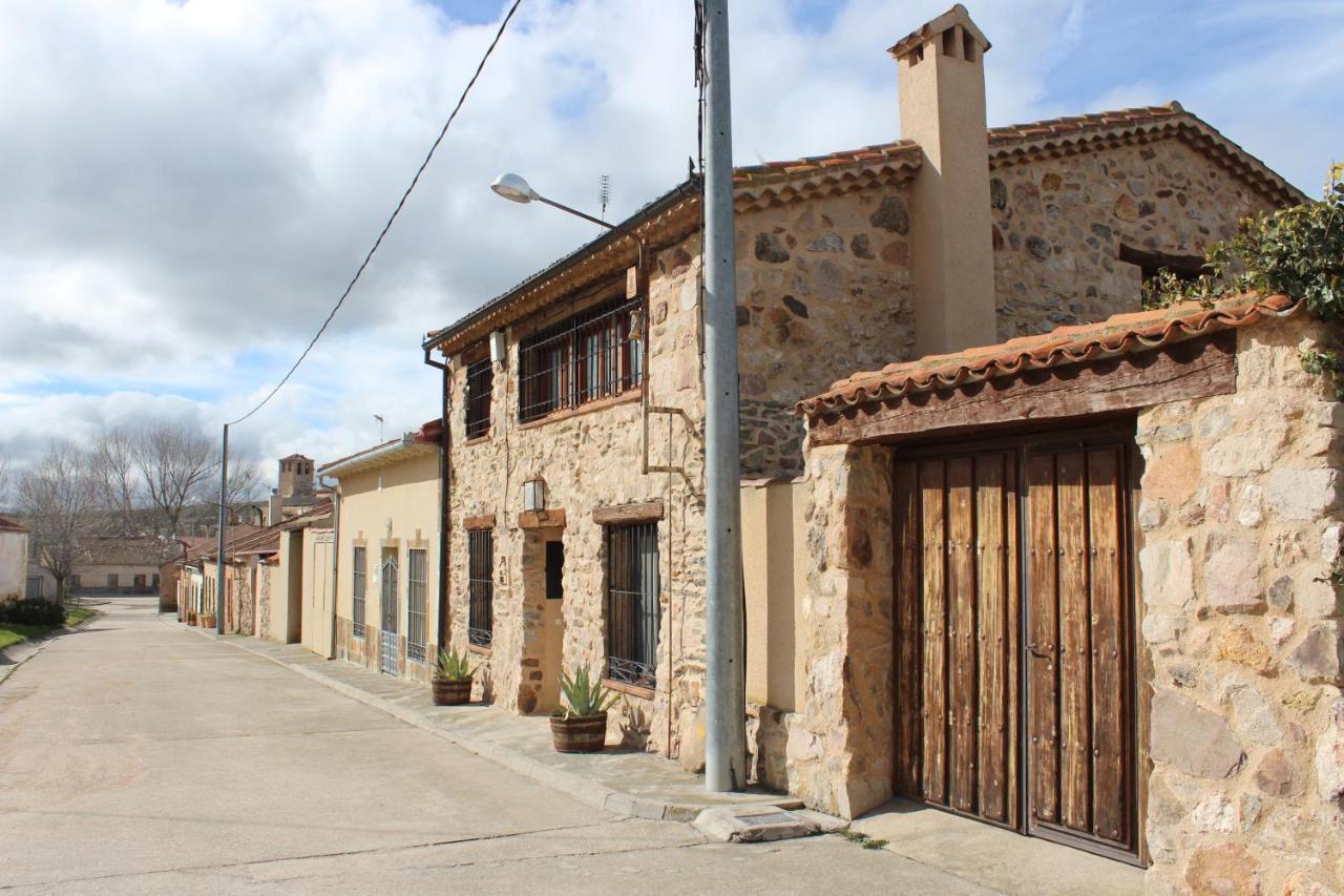 Гостевой дом Camino Del Prado Santa Maria la Real de Nieva Экстерьер фото